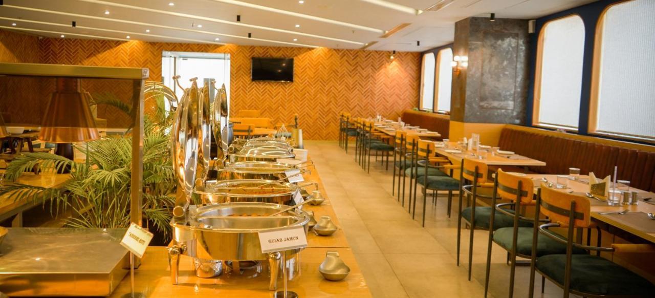Pinnacle Grand Hotel アーメダバード エクステリア 写真