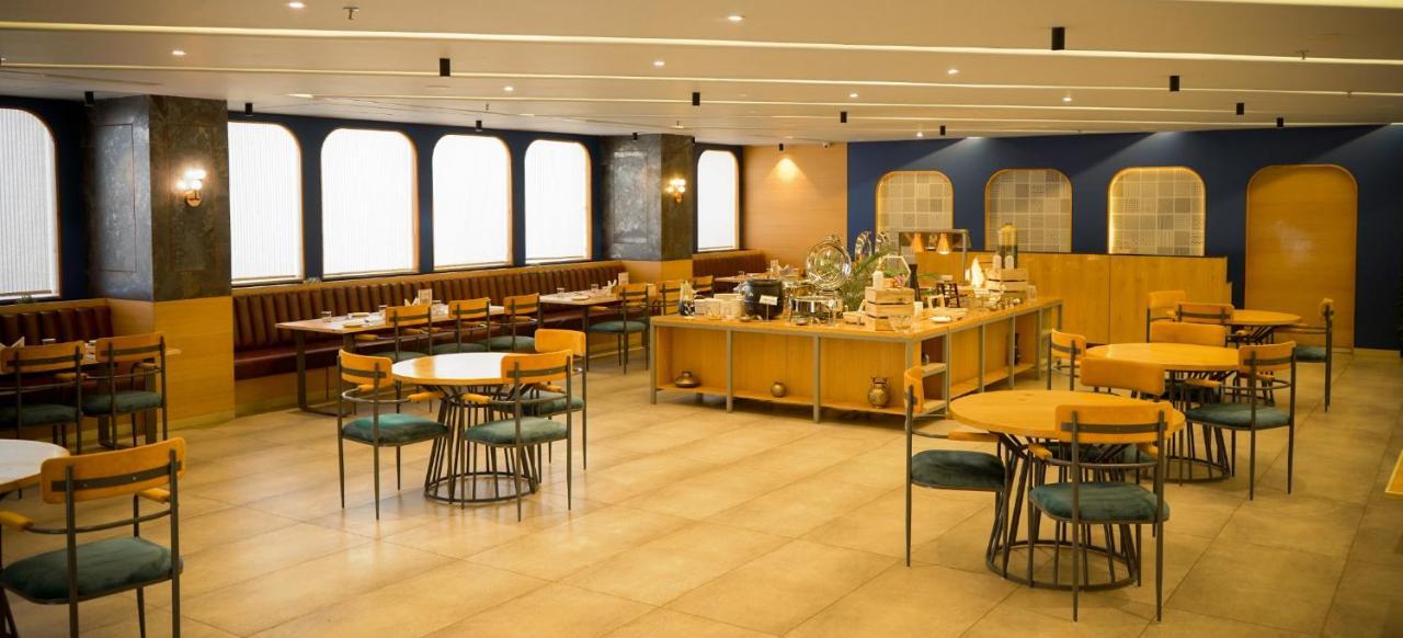 Pinnacle Grand Hotel アーメダバード エクステリア 写真